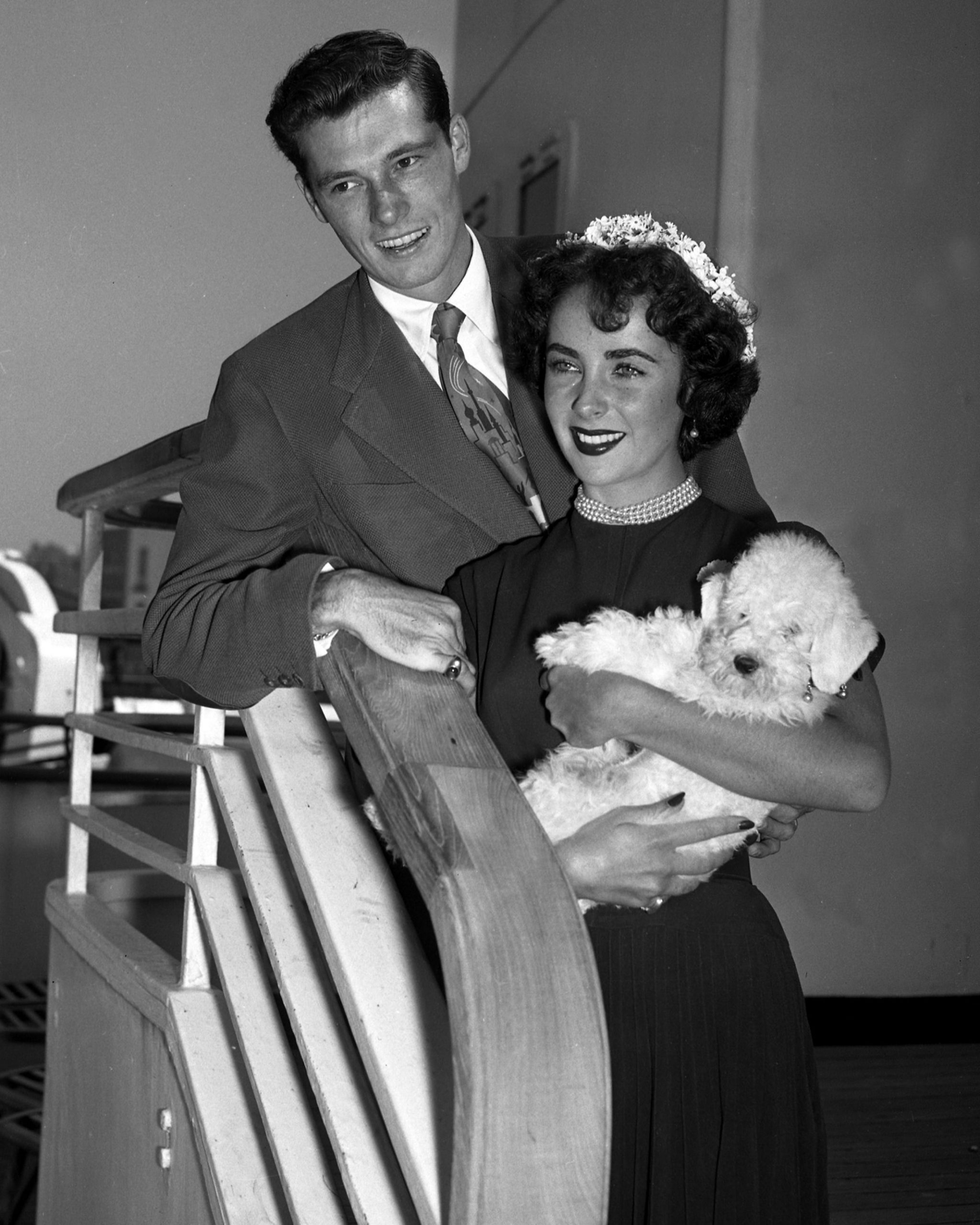 Elizabeth Taylor și Conrad Hilton Jr.