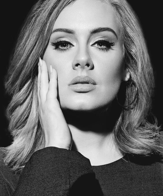 Adele: „Fii fericit cu tine însuți…”
